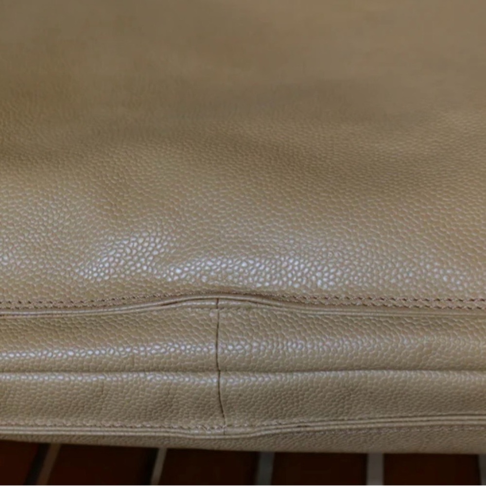 Authentic CHANEL beige caviar leather CC tortoise top handle satchel bag - Picture 3 of 14